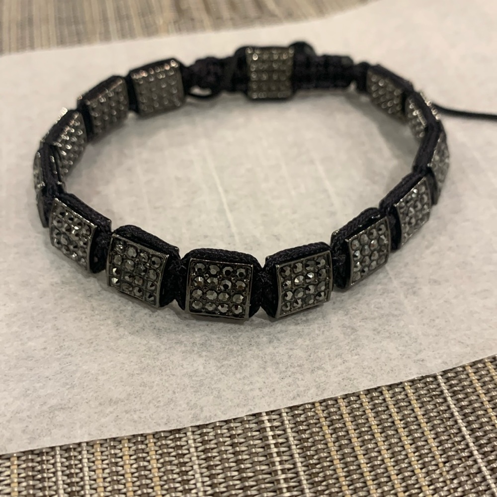 Hematite Square Bead Macrame Bracelet-Boutique